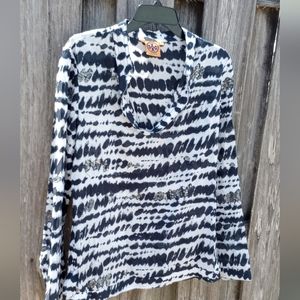 Tory Burch tunic top sz 10 black/white pattern sequins